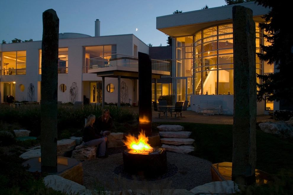 Modern Garden - Fire, Water, & Stone by Daryl Toby - AguaFina Gardens International - Photo 4