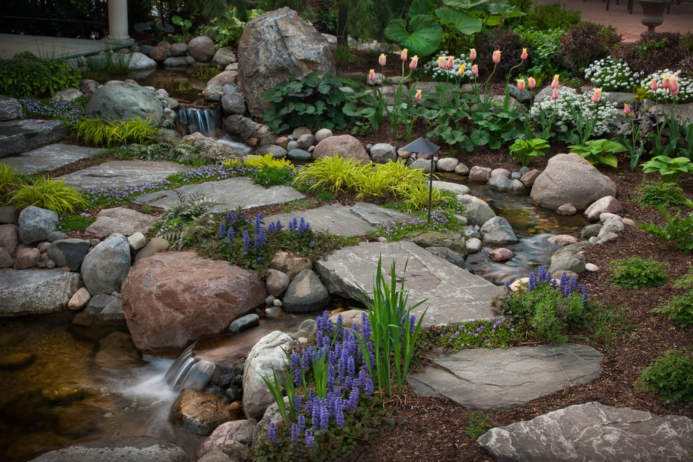 Intimate Courtyard, Pond and Stream by Daryl Toby - AguaFina Gardens International - Photo 4