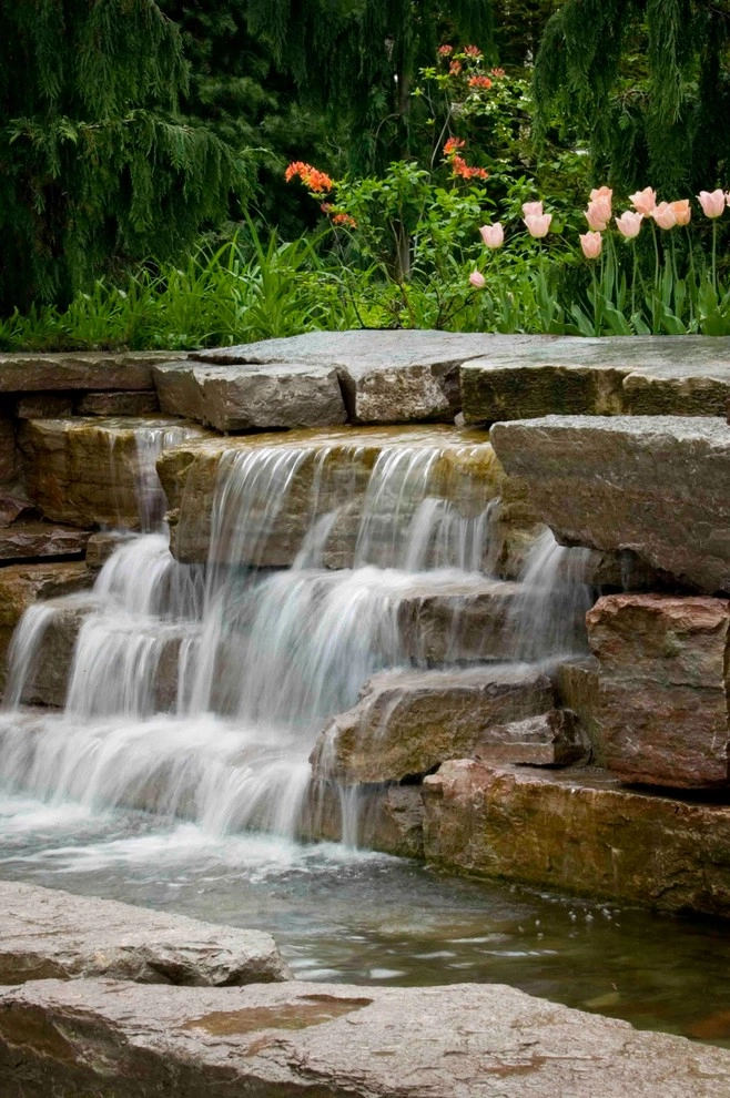 Wall Of Water by Daryl Toby - AguaFina Gardens International - Photo 3