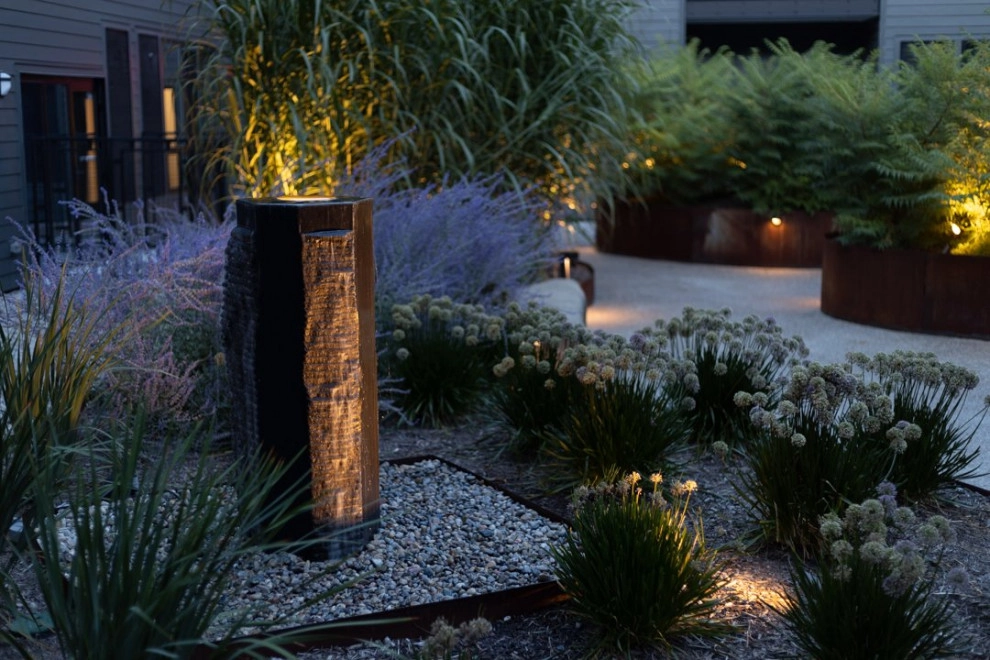 Rooftop Sculpture Garden by Daryl Toby - AguaFina Gardens International - Photo 3