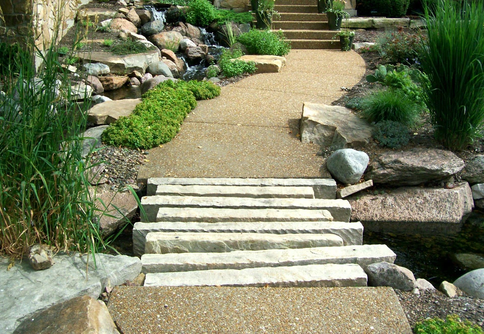 Beaver Pond Lawn & Landscape Ltd - Photo 4