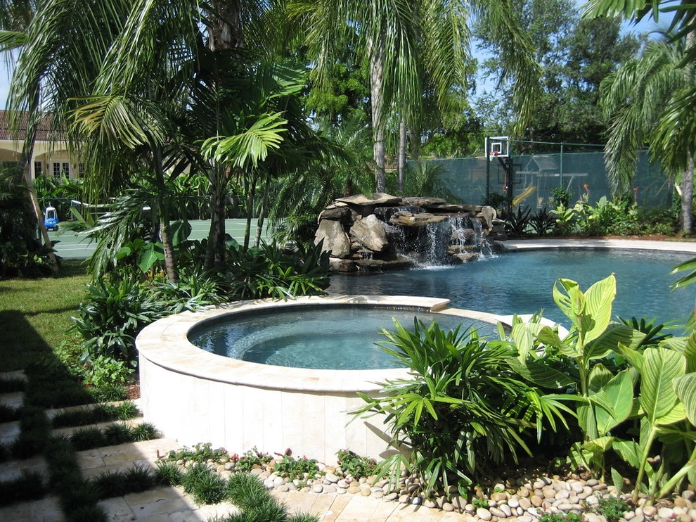 Understated Outdoor Makeover by David Font Design - Photo 3