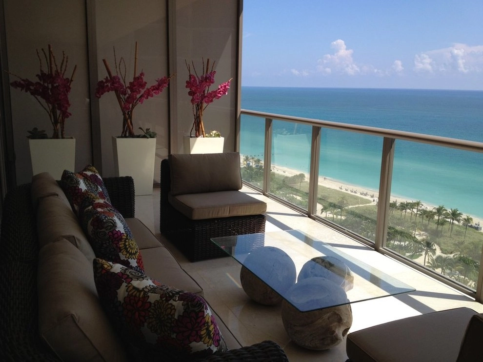 Simple Balcony by David Font Design - Photo 11