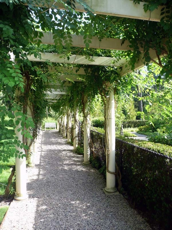 Formal by David R. Lamb, Landscape Architect - Photo 2