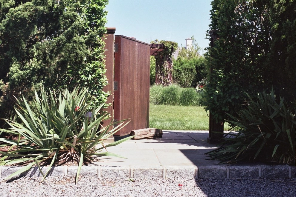 Modern Rustic Sagaponack by Davis Landscape Design LLC - Photo 16