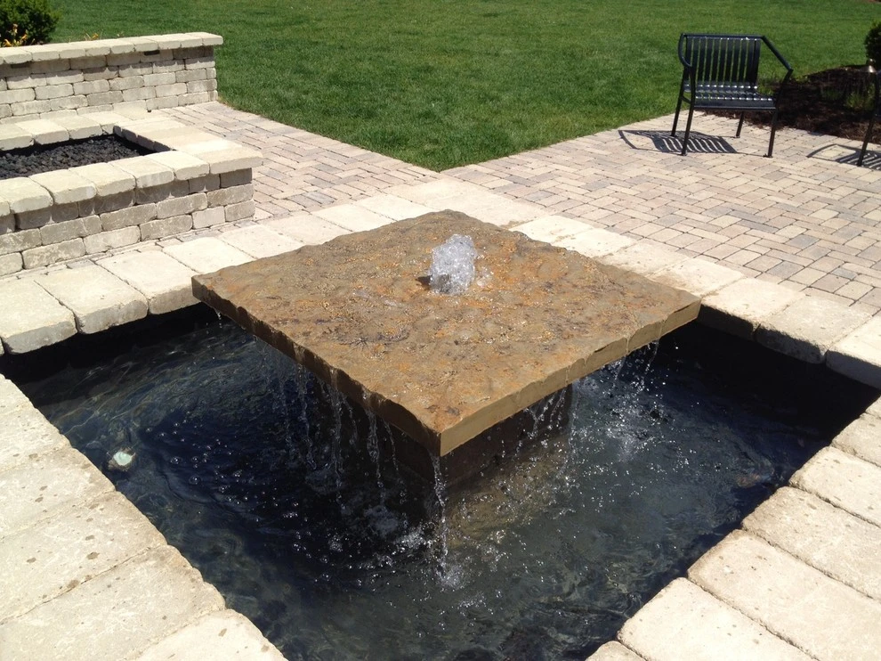 Community Courtyard by BPI Outdoor Living - Photo 2