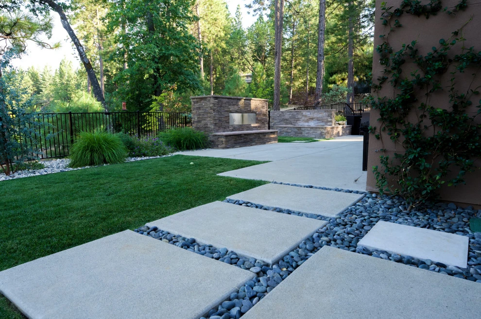 Family Retreat by Cal Wild Landscape Design - Photo 5