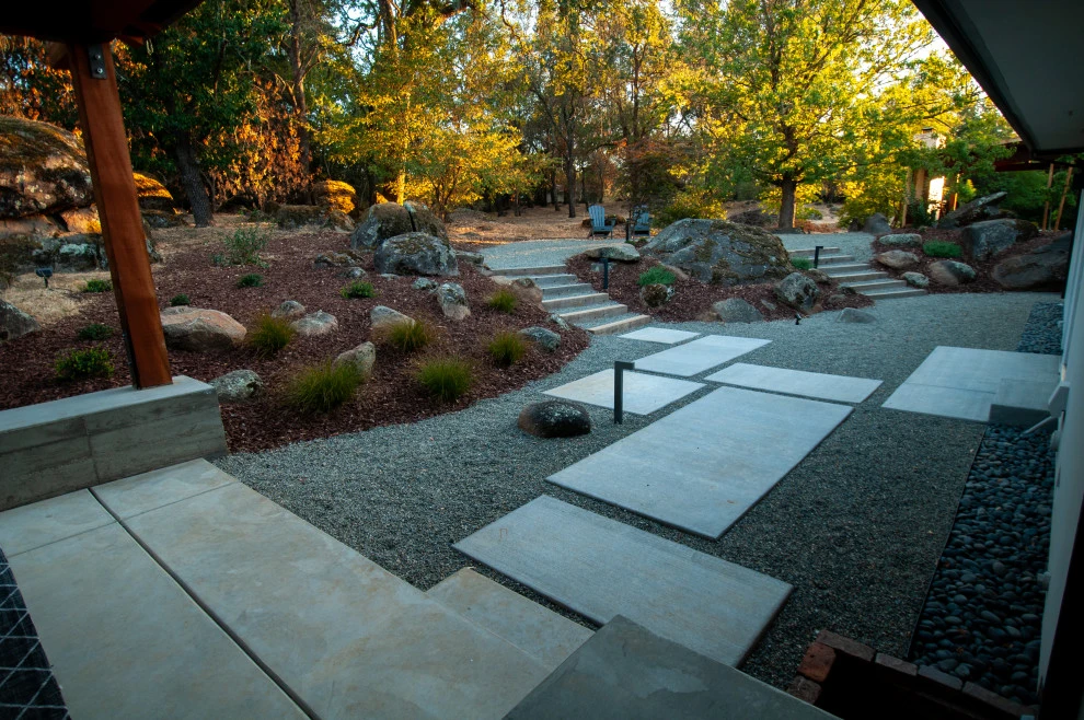 Naturally Contemporary by Cal Wild Landscape Design - Photo 5