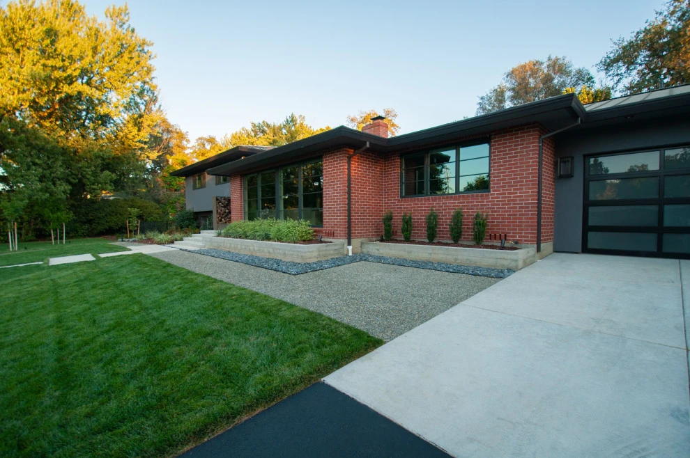 Naturally Contemporary by Cal Wild Landscape Design - Photo 19