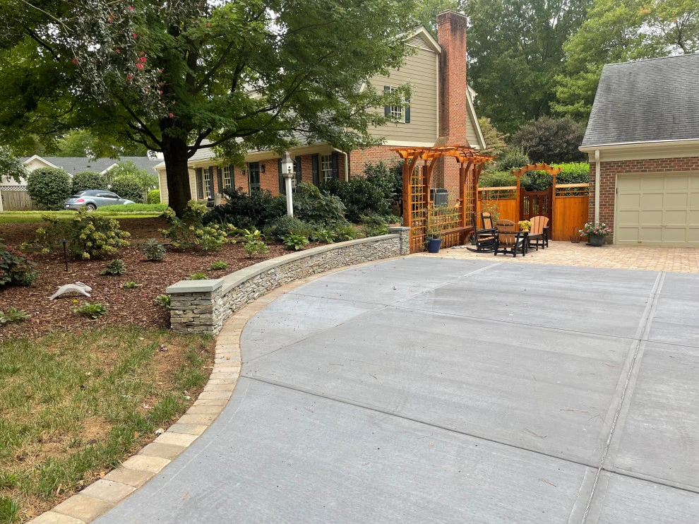 Living in the Front Yard! by Cat Valand Landscape Design - Photo 4