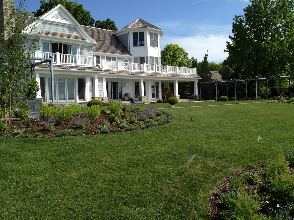 Lakefront Landscape by Deborah Silver And Co Inc - Photo 19