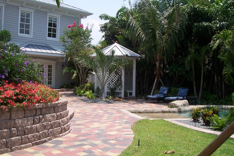 Lido Key Coastal style landscape with lagoon pool by Design Scapes - Photo 32