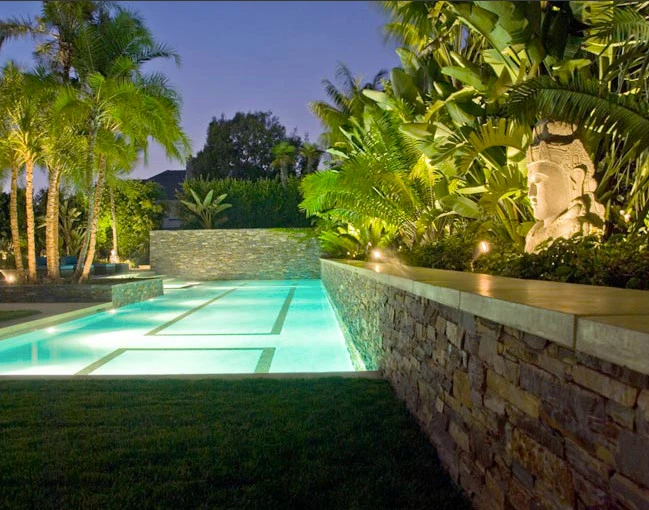 Private Residence in Newport Beach by Exteriors Inc. Landscape Design - Photo 3