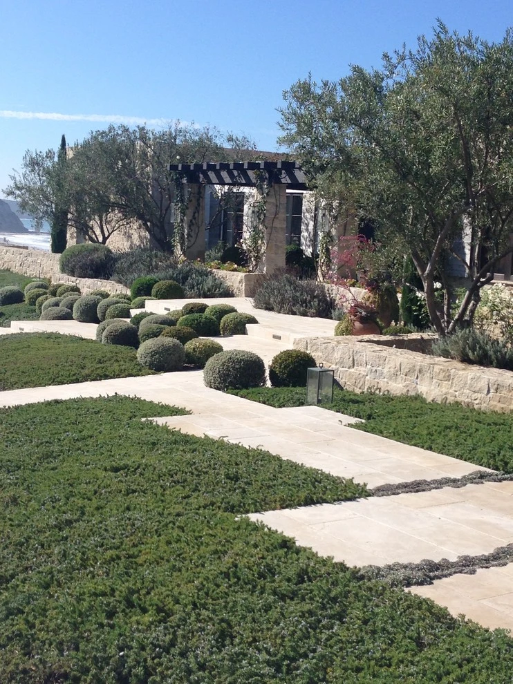 Private Residence Monarch Beach by Exteriors Inc. Landscape Design - Photo 2