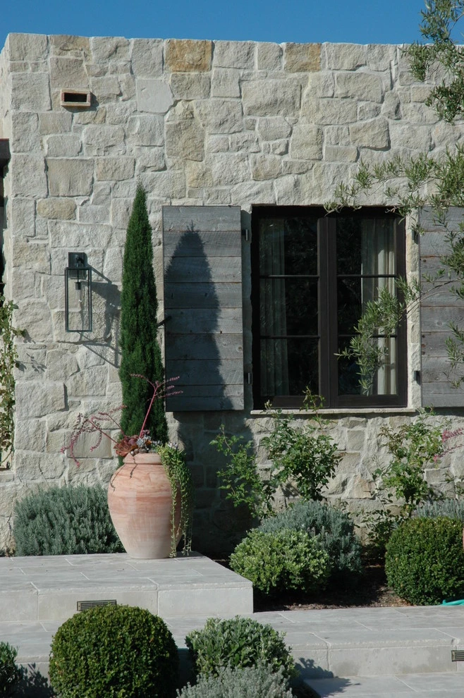 Private Residence Monarch Beach by Exteriors Inc. Landscape Design - Photo 3