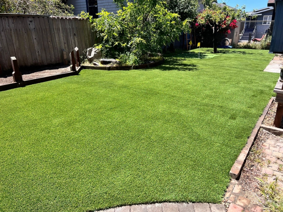 bay 2.5 by Art Of Turf Inc - Photo 12