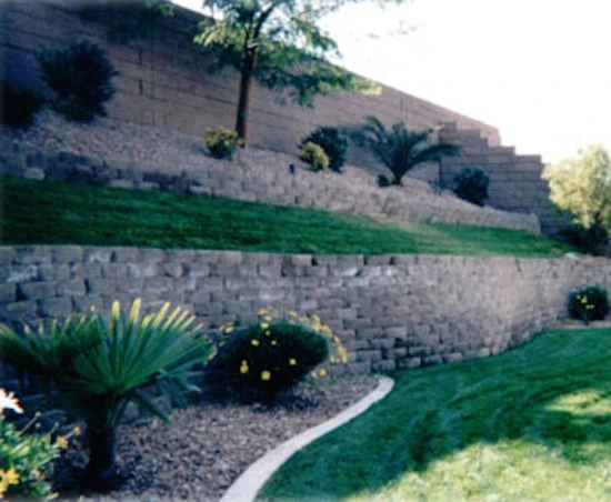Flagstone & Retaining Walls by Del Mar Landscaping - Photo 4