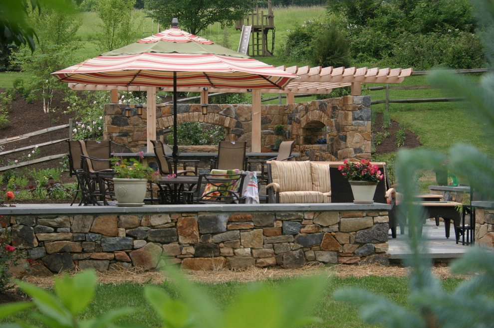 Outdoor Kitchen & Pool Garden, Malvern by Donald Pell - Gardens - Photo 4