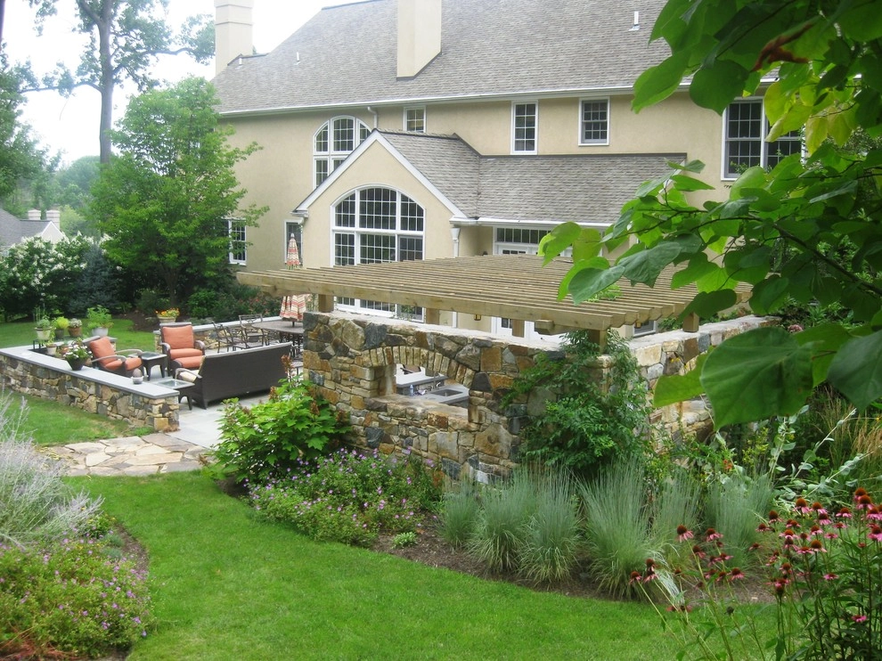 Outdoor Kitchen & Pool Garden, Malvern by Donald Pell - Gardens - Photo 2