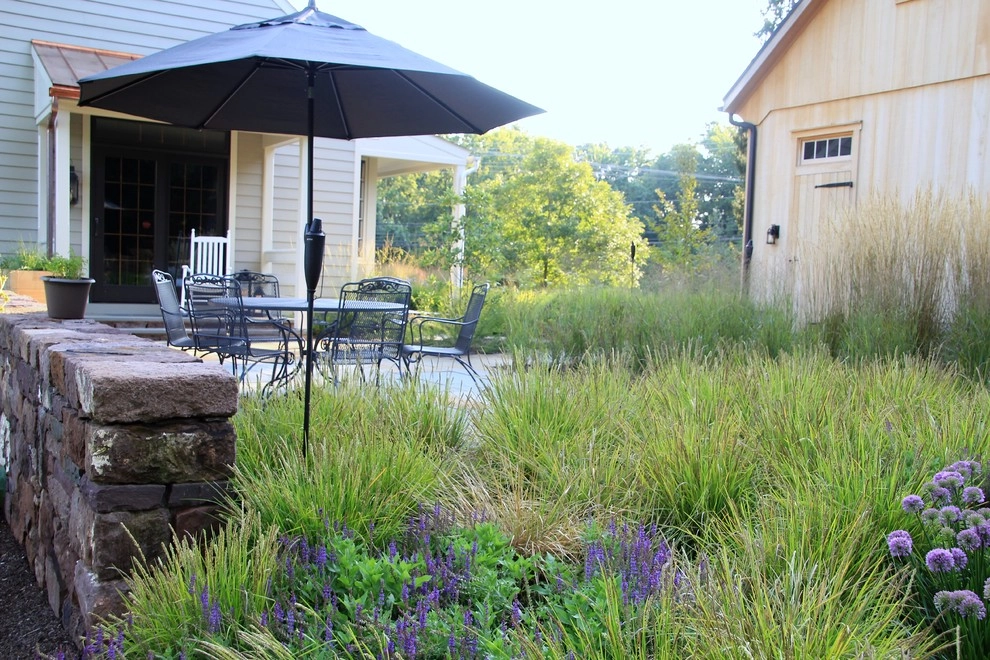 Colonial Farmhouse Garden, Royersford by Donald Pell - Gardens - Photo 8