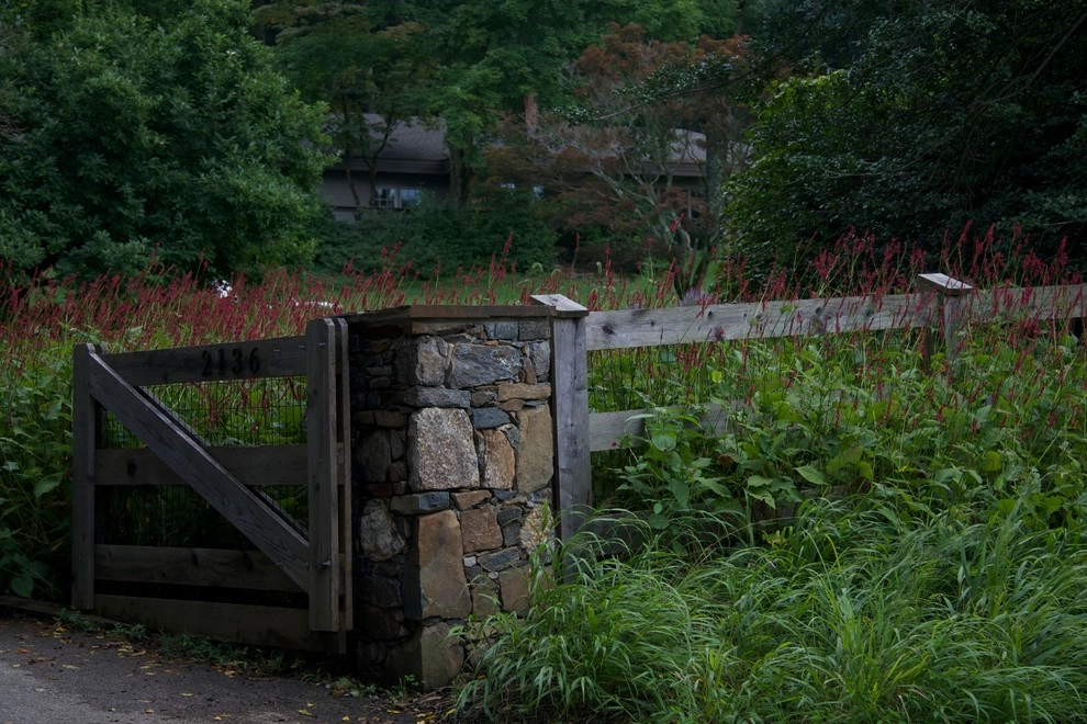 Teardrop Meadow, Birchrunville by Donald Pell - Gardens - Photo 6
