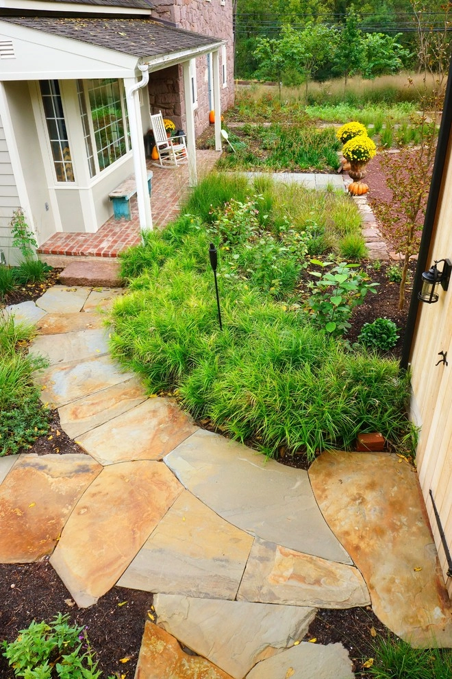 Colonial Farmhouse Garden, Royersford by Donald Pell - Gardens - Photo 5