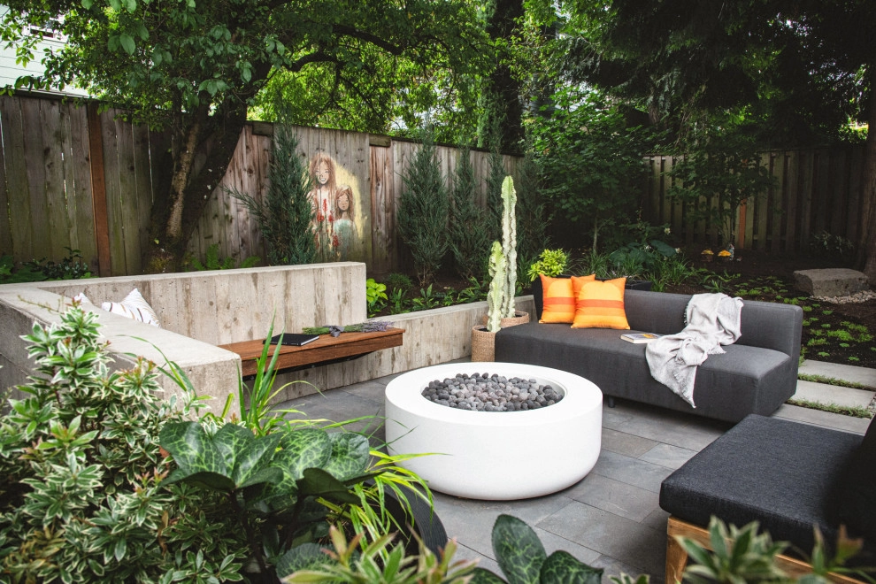 Build Winner - Oregon Home Magazine by Drake's 7 Dees Landscaping & Garden Center - Photo 2