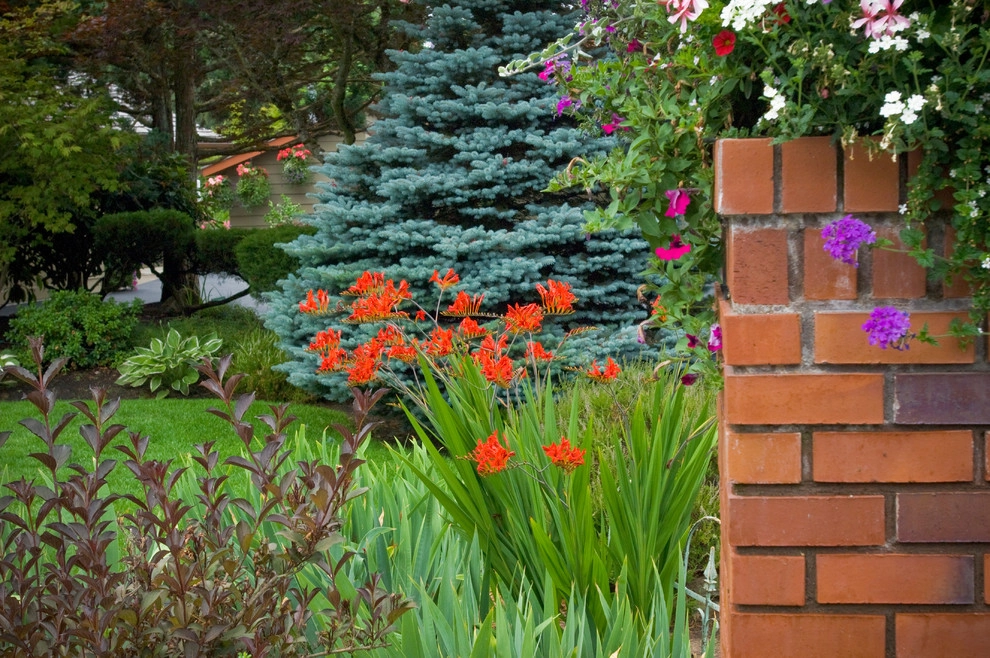 Cedar Hills Grand Ranch by Drake's 7 Dees Landscaping & Garden Center - Photo 8