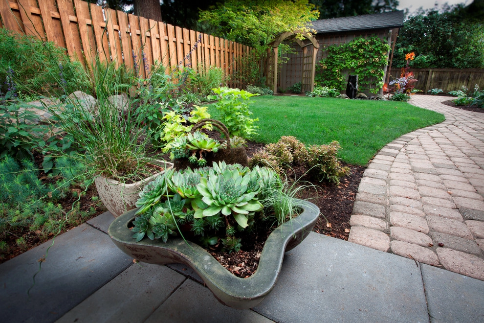 Vancouver Backyard Retreat by Drake's 7 Dees Landscaping & Garden Center - Photo 5