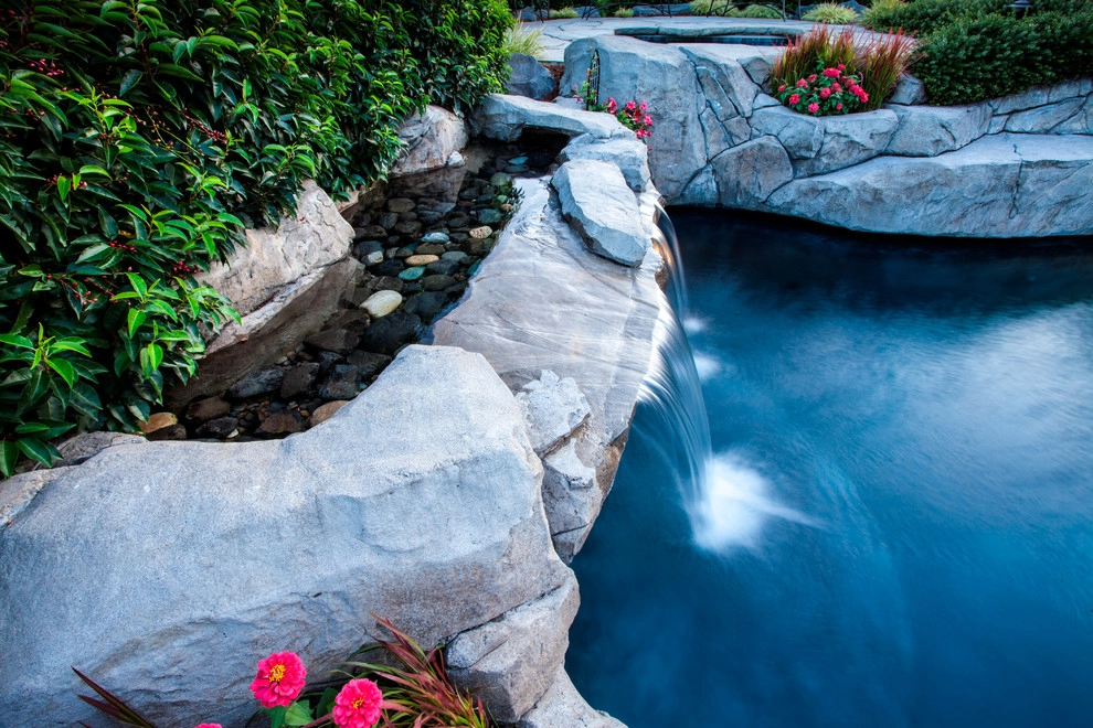 West Linn Residence by Drake's 7 Dees Landscaping & Garden Center - Photo 16