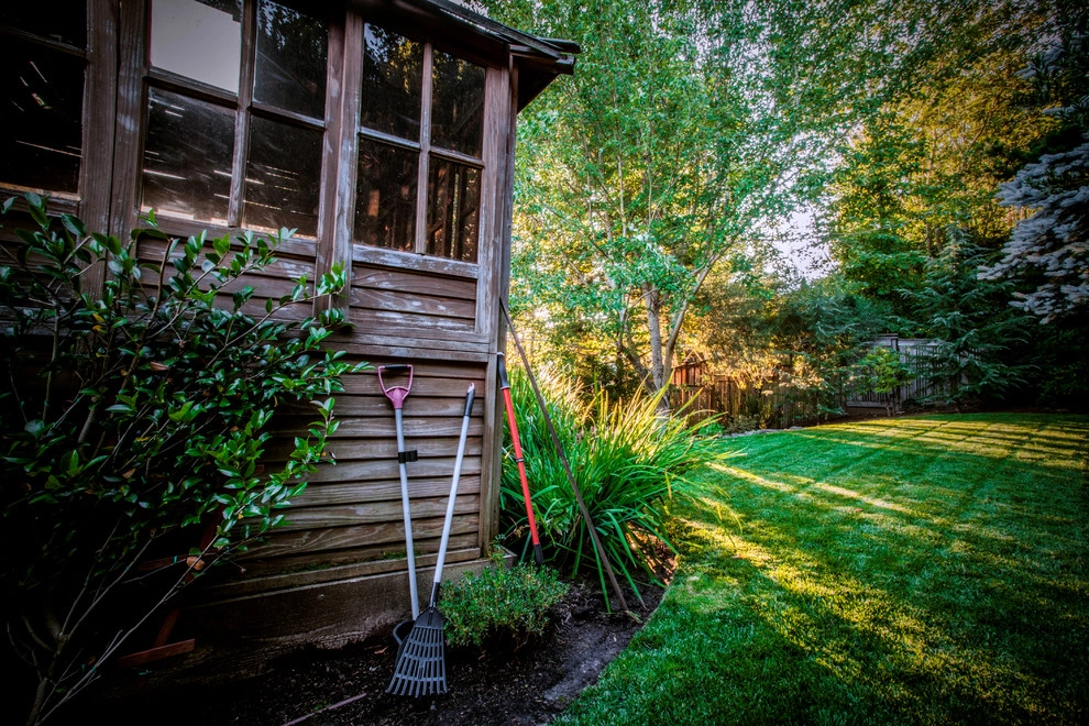 Hillside Garden by Drake's 7 Dees Landscaping & Garden Center - Photo 8