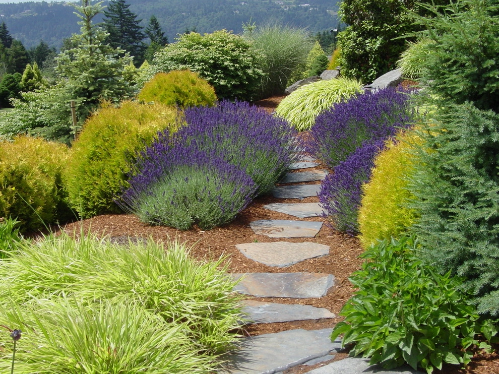 West Linn Residence by Drake's 7 Dees Landscaping & Garden Center - Photo 17