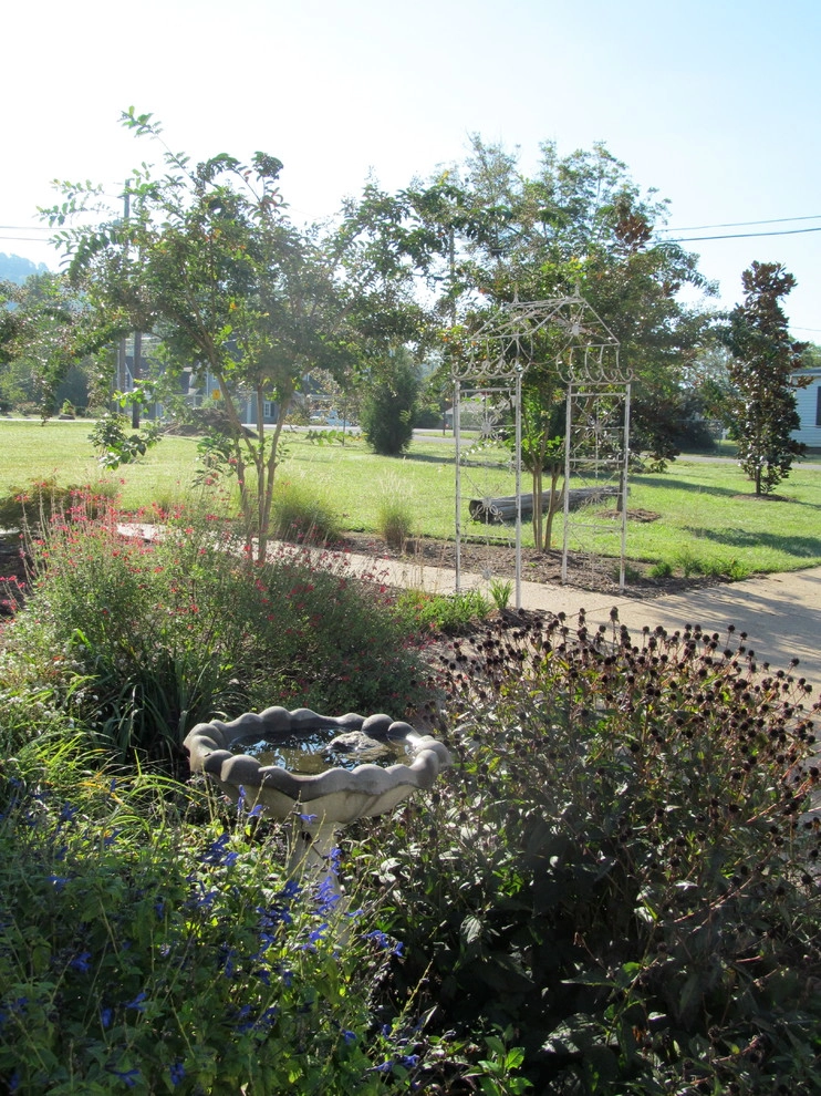 Mixed Styles by Dream Gardens Landscape Design & Installation - Photo 4