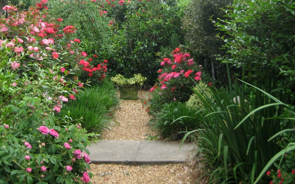 St Elmo Historic Cottage by Dream Gardens Landscape Design & Installation - Photo 4