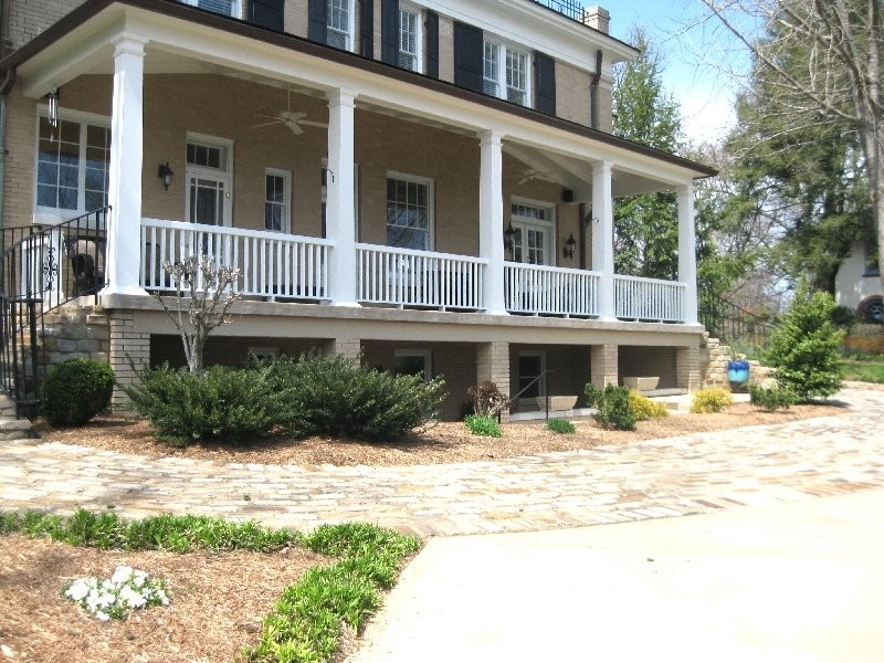 Missionary Ridge Historic Estate by Dream Gardens Landscape Design & Installation - Photo 3