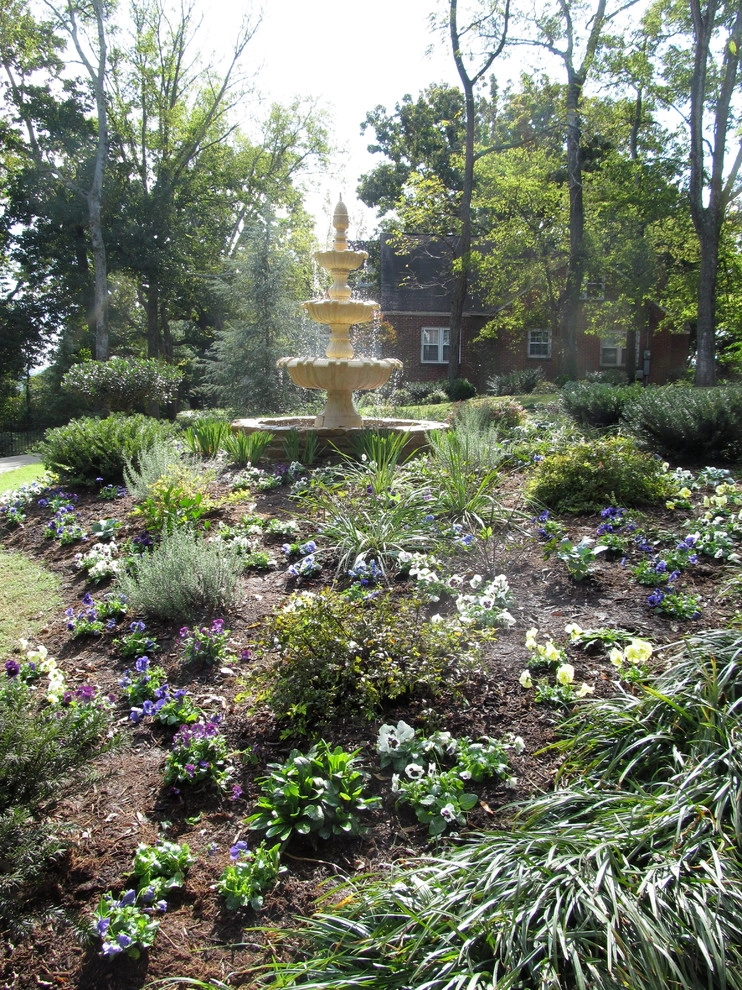 Missionary Ridge Historic Estate by Dream Gardens Landscape Design & Installation - Photo 10