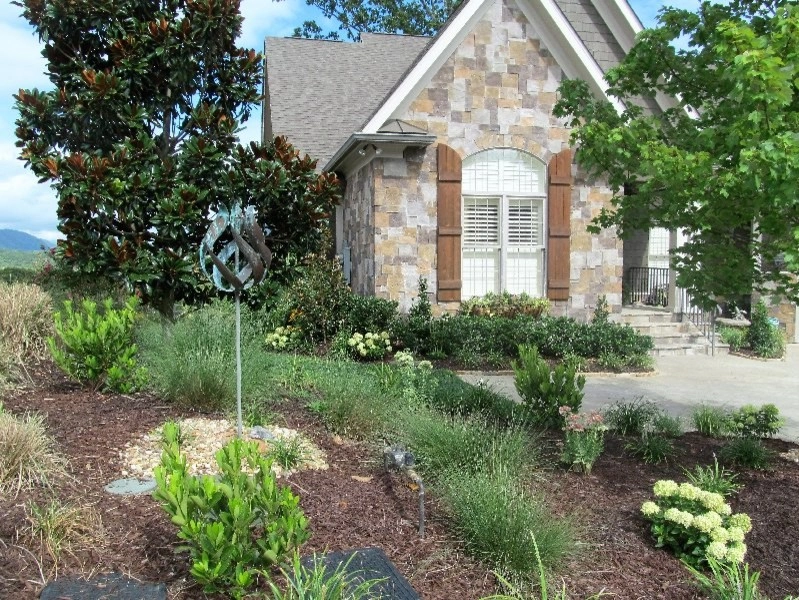 Hill Pointe - N. Chatt. Home by Dream Gardens Landscape Design & Installation - Photo 5