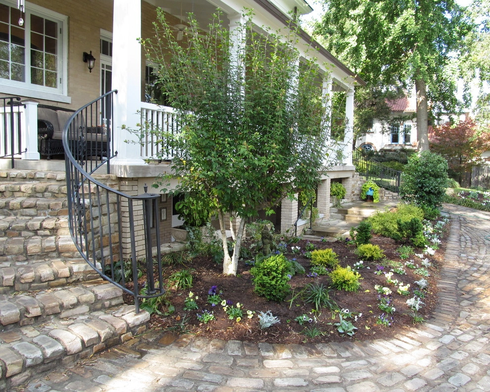 Missionary Ridge Historic Estate by Dream Gardens Landscape Design & Installation - Photo 12