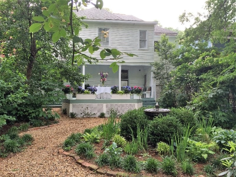 St Elmo Historic Cottage by Dream Gardens Landscape Design & Installation - Photo 9