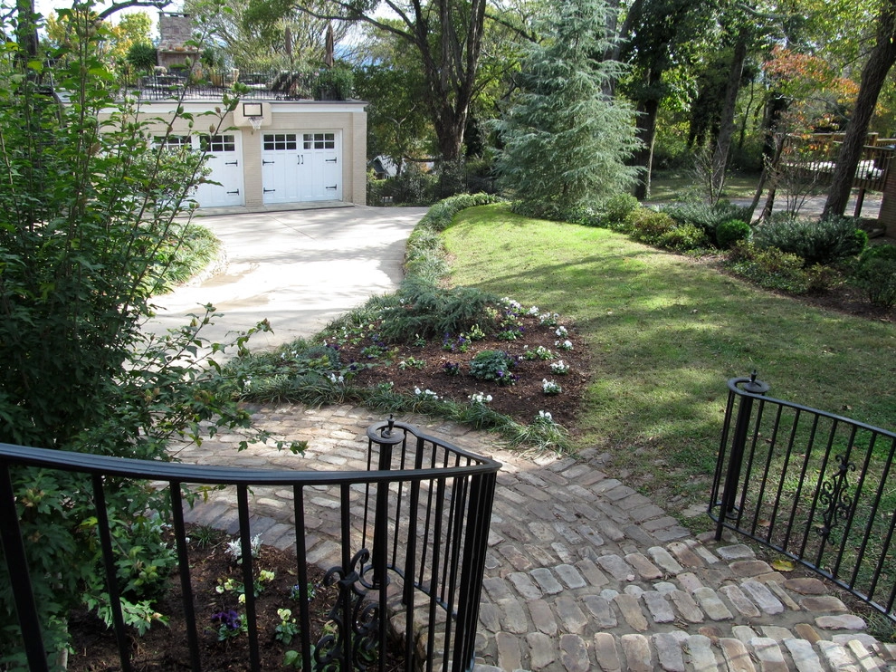 Missionary Ridge Historic Estate by Dream Gardens Landscape Design & Installation - Photo 17