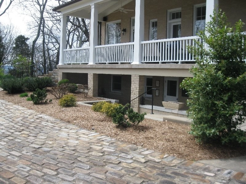 Missionary Ridge Historic Estate by Dream Gardens Landscape Design & Installation - Photo 19