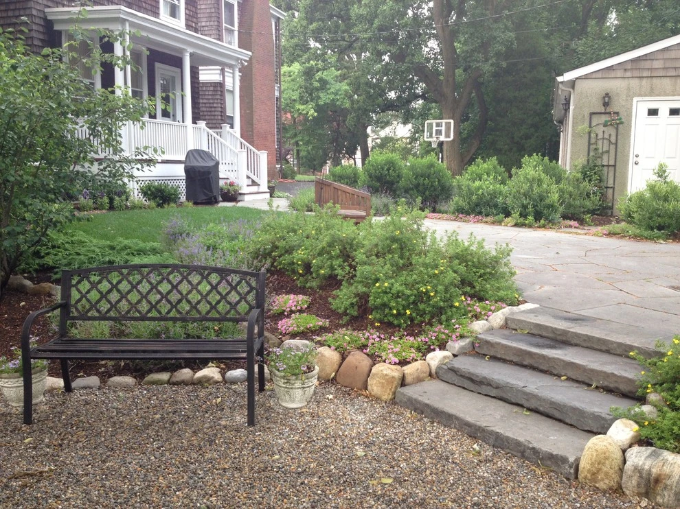 Back Yard Makeover by Innovative Garden Design - Photo 3