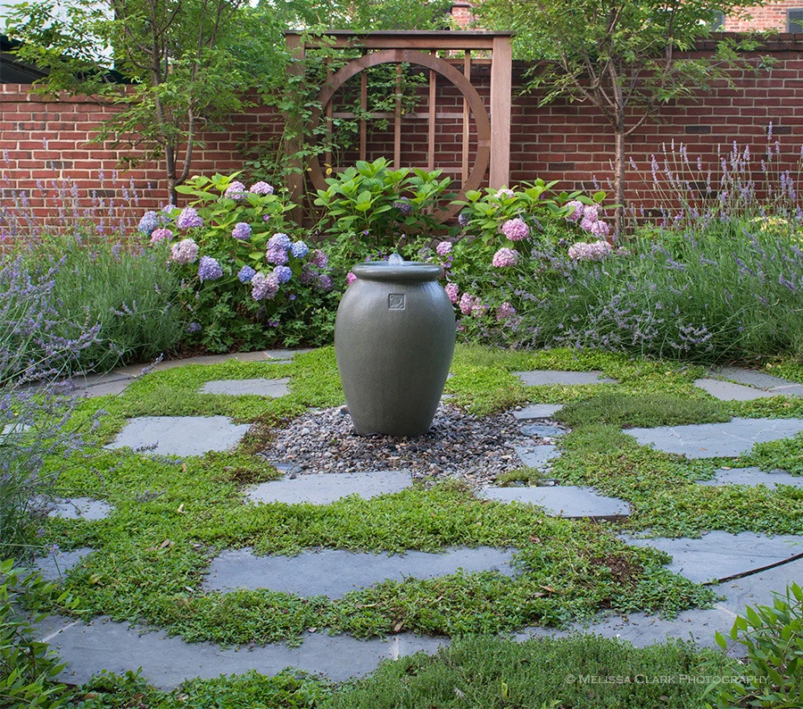 Old Town Alexandria Residence by Jordan Honeyman Landscape Architecture, LLC - Photo 4
