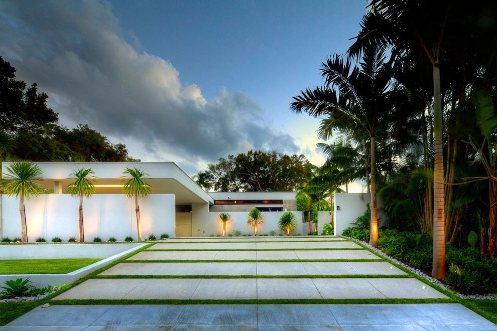 Residential Urban Oasis by DWY Landscape Architects - Photo 2