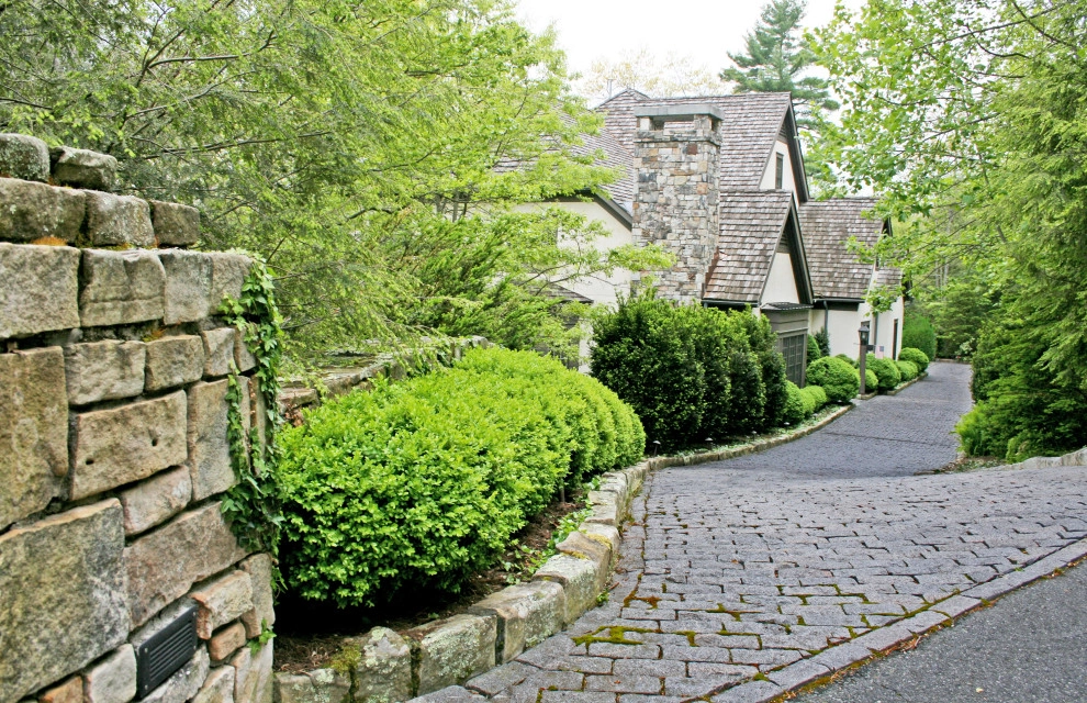 Blue Ridge Mountain Cottage by DWY Landscape Architects - Photo 9