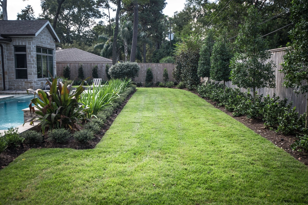 Hillshire Village Backyard Paradise by E.L.I. Land Design, LLC - Photo 7
