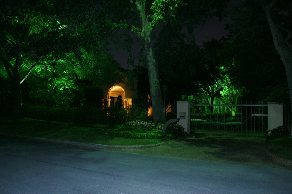 South Texas Landscape Lighting by E2 Illumination Designs - Photo 9