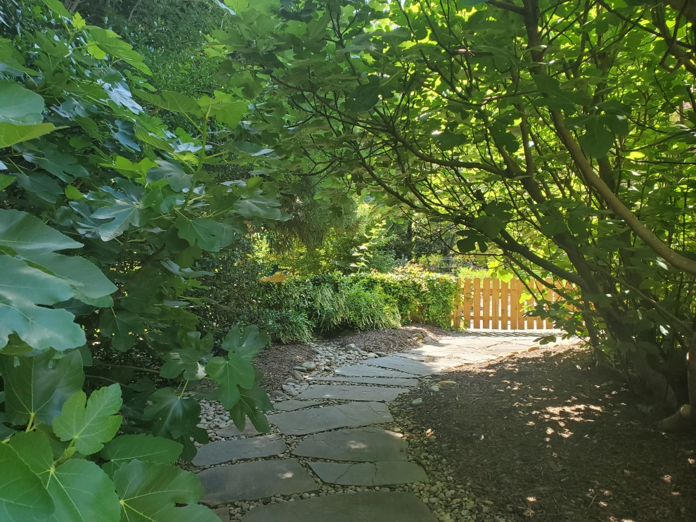 Garden Paths and Walkways by Earth Design, Inc. - Photo 16
