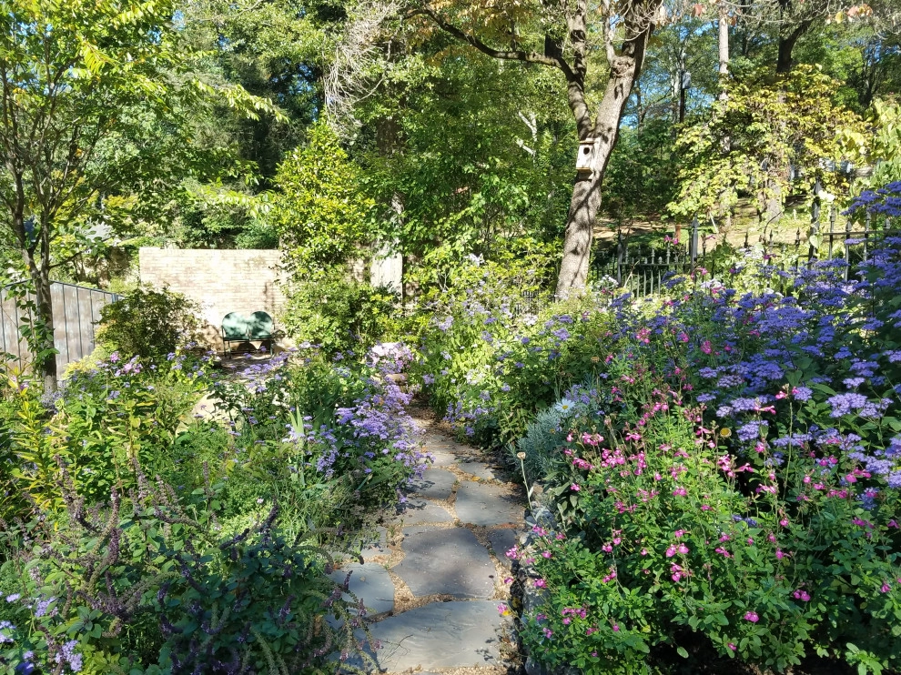 Garden Paths and Walkways by Earth Design, Inc. - Photo 5