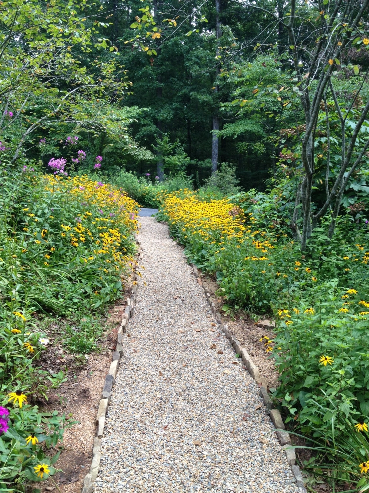 Garden Paths and Walkways by Earth Design, Inc. - Photo 2